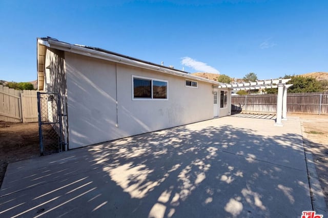 14602 Rosecourt Drive, Santa Clarita, CA 91387 — photo 23 of 24