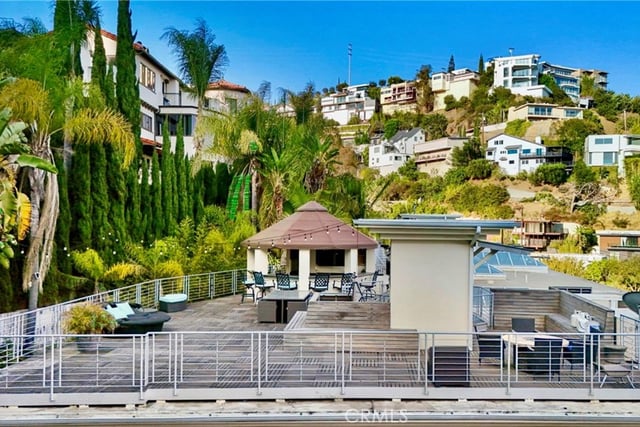 8835 Evanview, Los Angeles, CA 90069 — photo 11 of 33