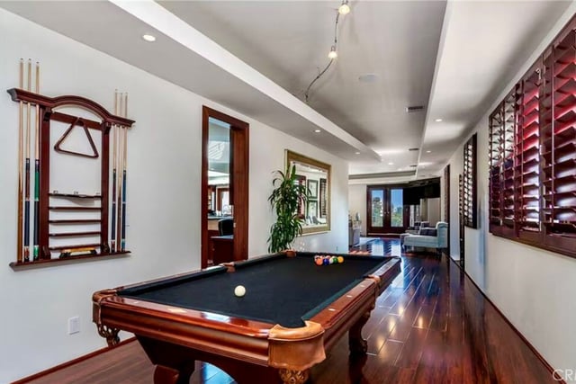 8835 Evanview, Los Angeles, CA 90069 — photo 15 of 33