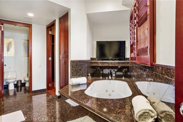 8835 Evanview, Los Angeles, CA 90069 — photo 22 of 33
