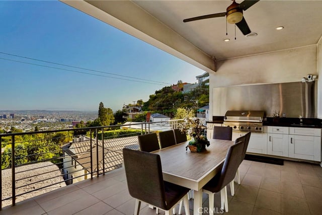 8835 Evanview, Los Angeles, CA 90069 — photo 4 of 33