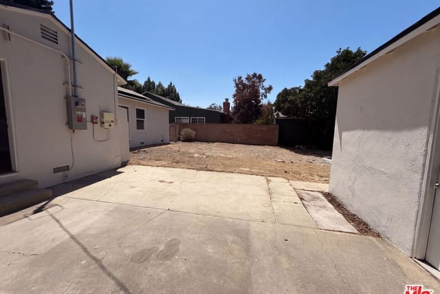 8015 Aldea Avenue, Los Angeles, CA 91406 — photo 22 of 28