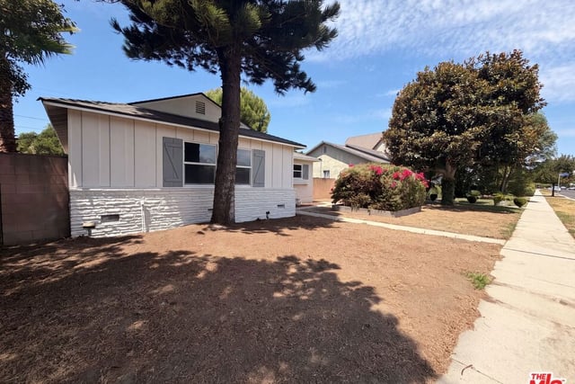 8015 Aldea Avenue, Los Angeles, CA 91406 — photo 27 of 28
