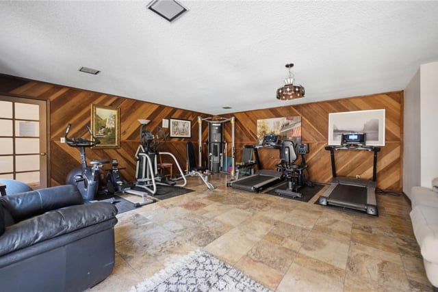 525 S Ardmore Avenue 320, Los Angeles, CA 90020 — photo 21 of 29