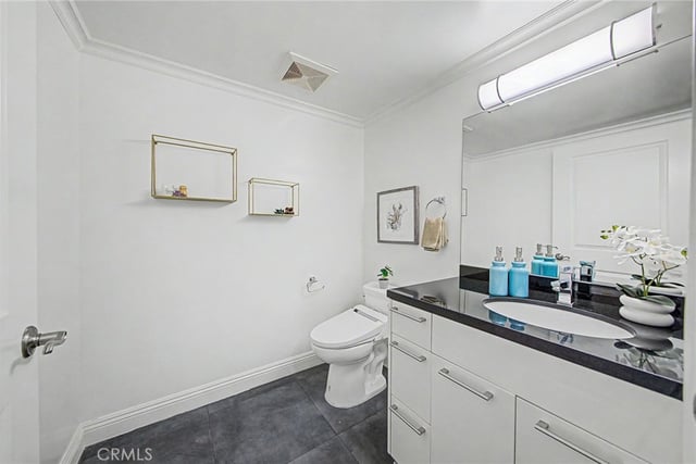 970 S St. Andrews Place 103, Los Angeles, CA 90019 — photo 28 of 37