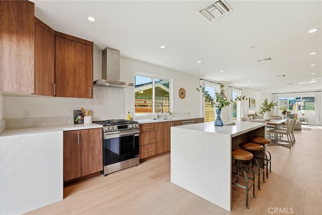 1710 Phillips Way, Los Angeles, CA 90042 — photo 14 of 52