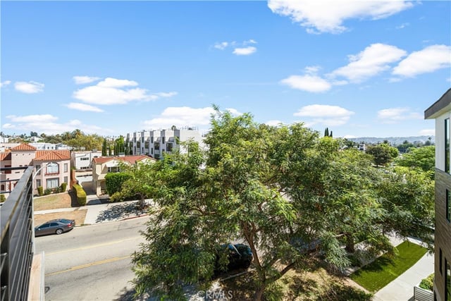 5151 W Redondo Court, Los Angeles, CA 90019 — photo 35 of 40