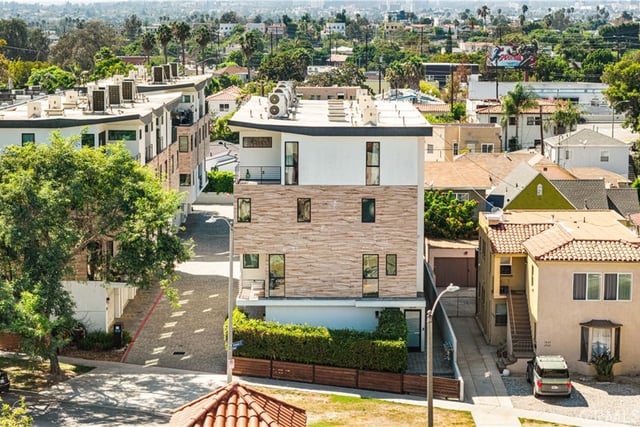 5151 W Redondo Court, Los Angeles, CA 90019 — photo 37 of 40