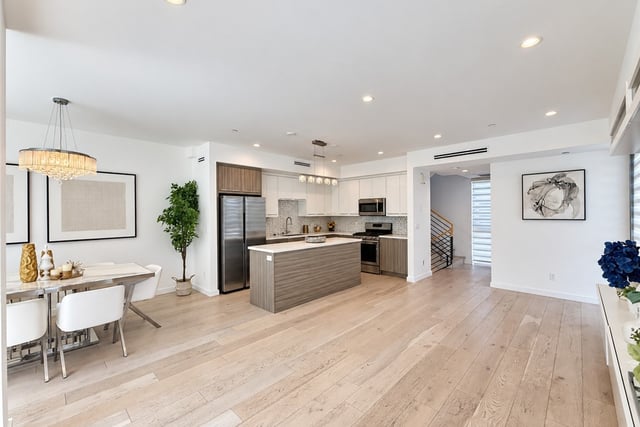 5151 W Redondo Court, Los Angeles, CA 90019 — photo 6 of 40