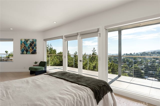5675 Spreading Oak Dr, Los Angeles, CA 90068 — photo 18 of 36