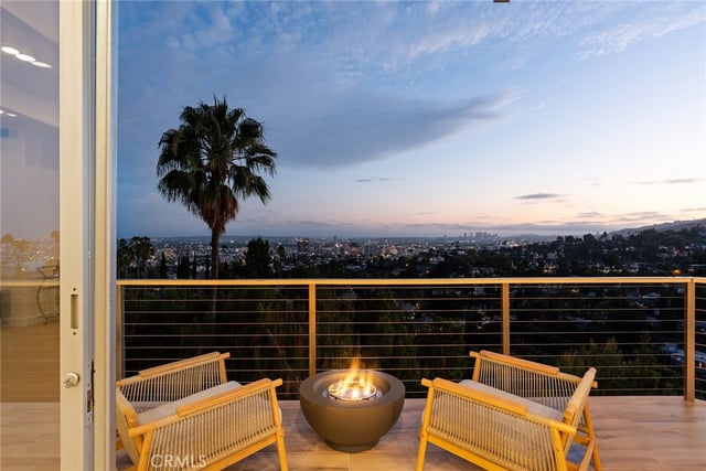 5675 Spreading Oak Dr, Los Angeles, CA 90068 — photo 5 of 36