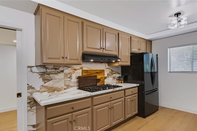 5747 Agnes Avenue, Valley Village, CA 91607 — photo 13 of 30