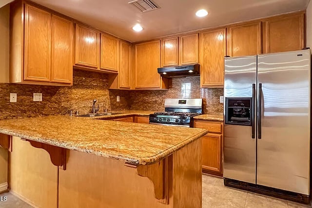 6501 Vanalden Avenue 6, Reseda, CA 91335 — photo 14 of 44