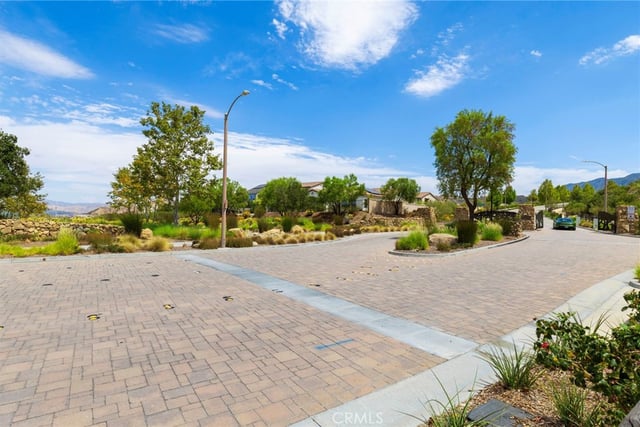 18747 JUNIPER SPRINGS Drive, Canyon Country, CA 91387 — photo 9 of 74