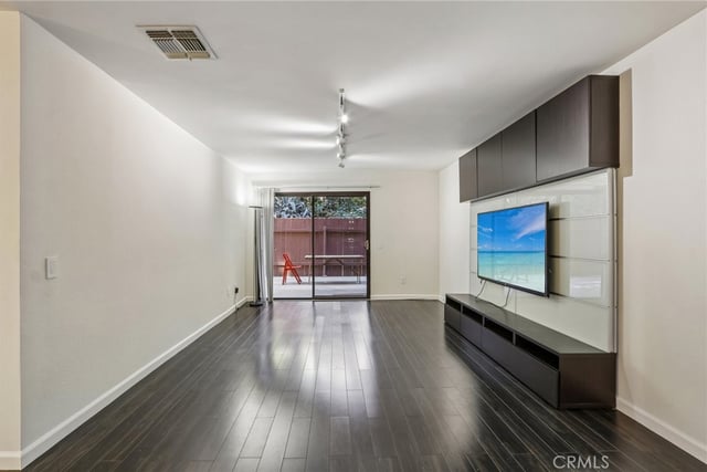 898 Temple Terrace 122, Los Angeles, CA 90042 — photo 5 of 25
