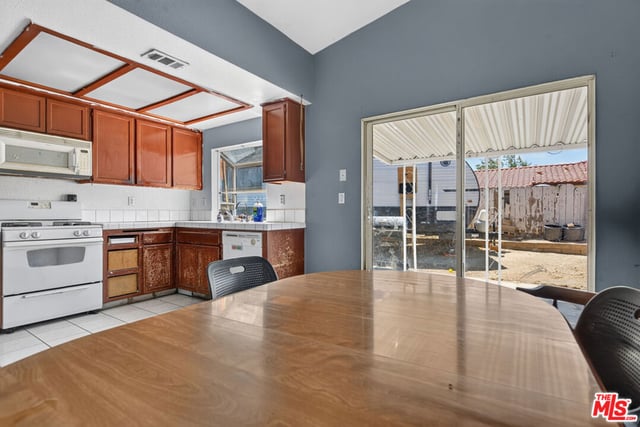 1718 Polo Court, Lancaster, CA 93535 — photo 19 of 31