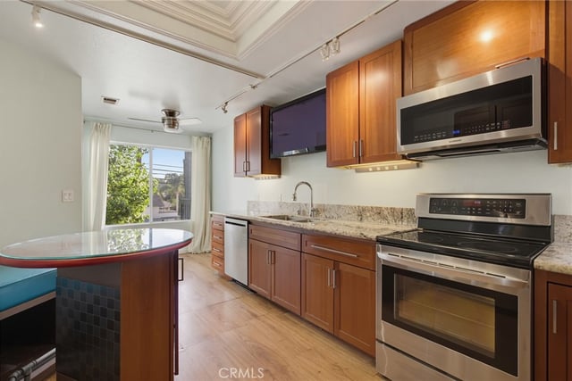 4623 E 4th 6, Long Beach, CA 90814 — photo 12 of 54