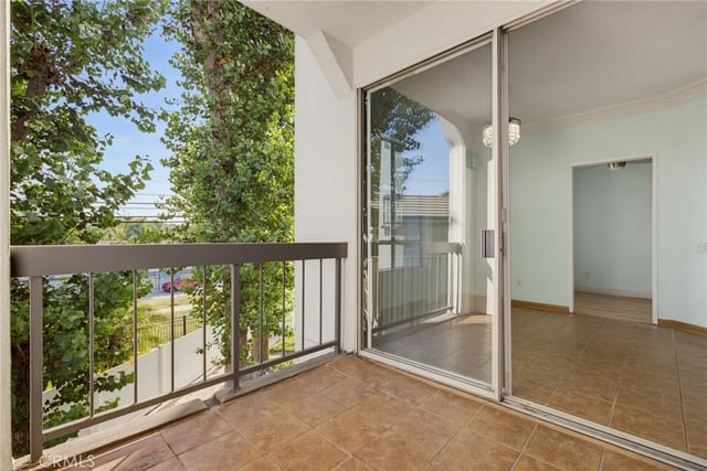 4623 E 4th 6, Long Beach, CA 90814 — photo 18 of 54