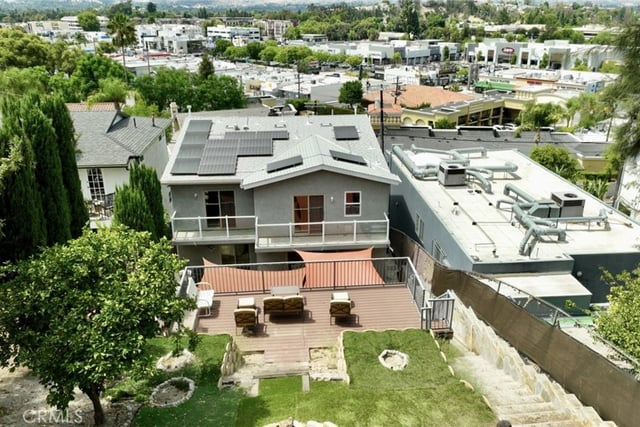 5348 Calatrana Drive, Woodland Hills, CA 91364 — photo 35 of 44