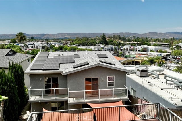 5348 Calatrana Drive, Woodland Hills, CA 91364 — photo 36 of 44