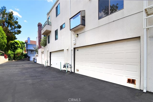 18739 Hatteras Street 55, Tarzana, CA 91356 — photo 28 of 41