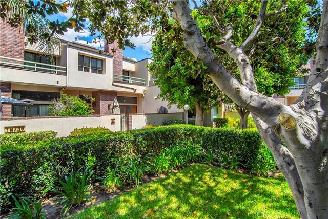 18739 Hatteras Street 55, Tarzana, CA 91356 — photo 40 of 41