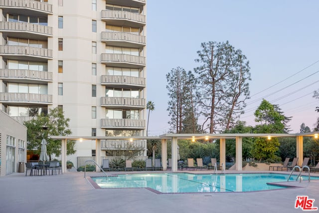 4455 Los Feliz Boulevard 207, Los Angeles, CA 90027 — photo 21 of 27