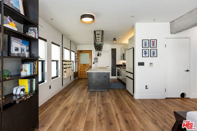 416 S Spring Street 609, Los Angeles, CA 90013 — photo 5 of 24