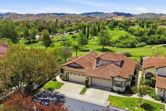704 Wind Willow Way, Simi Valley, CA 93065 — photo 3 of 58