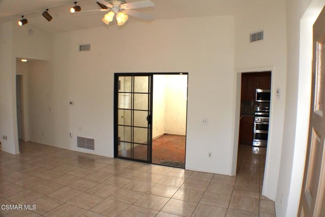 704 Wind Willow Way, Simi Valley, CA 93065 — photo 9 of 58