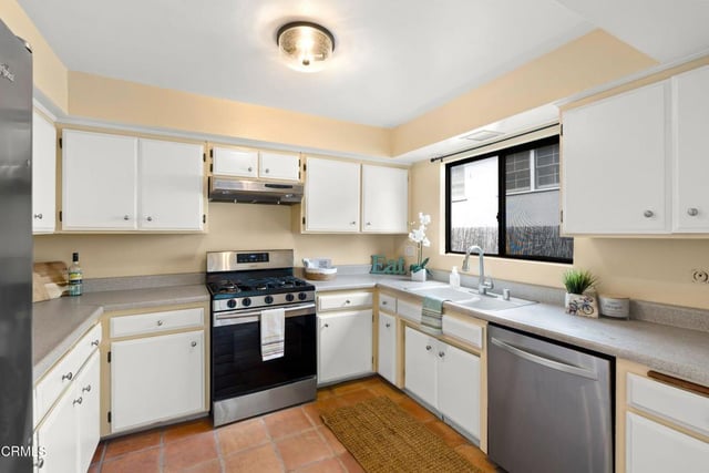12930 Valleyheart 1, Los Angeles, CA 91604 — photo 15 of 44