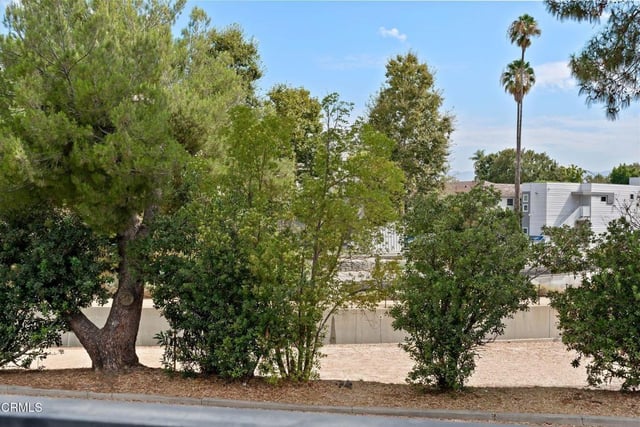 12930 Valleyheart 1, Los Angeles, CA 91604 — photo 30 of 44