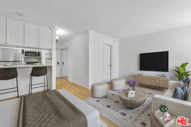 525 S Ardmore Avenue 257, Los Angeles, CA 90020 — photo 2 of 29