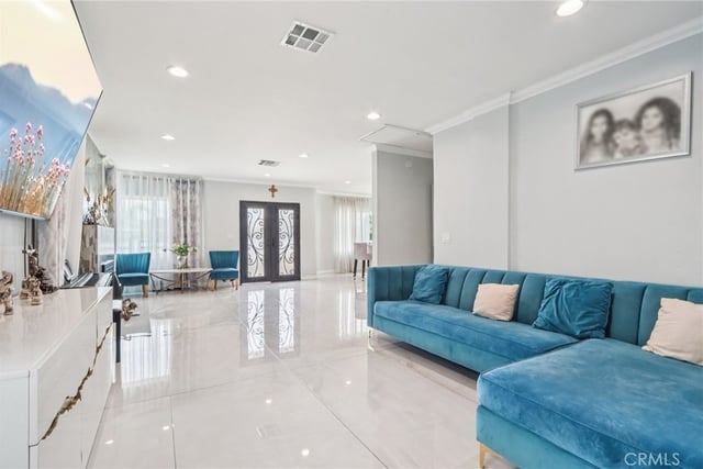 6545 Kraft Avenue, North Hollywood, CA 91606 — photo 8 of 42