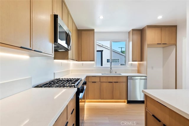 20701 Schoolcraft, Winnetka, CA 91306 — photo 15 of 52