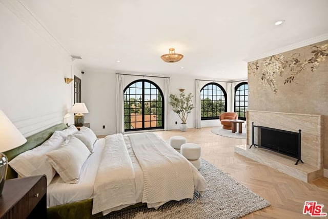 8244 Skyline Drive, Los Angeles, CA 90046 — photo 21 of 47