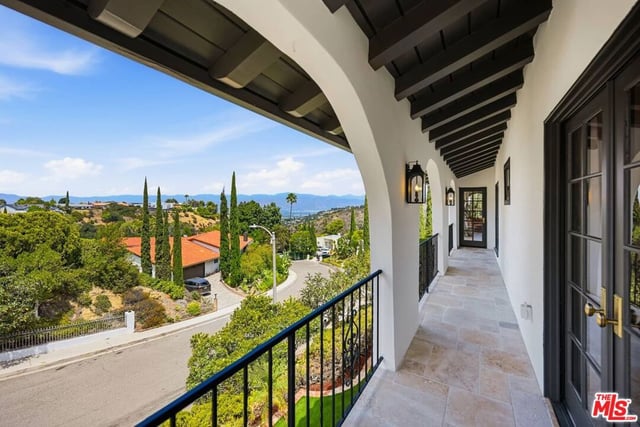 8244 Skyline Drive, Los Angeles, CA 90046 — photo 29 of 47