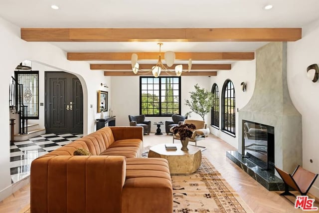8244 Skyline Drive, Los Angeles, CA 90046 — photo 3 of 47