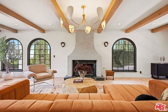 8244 Skyline Drive, Los Angeles, CA 90046 — photo 5 of 47