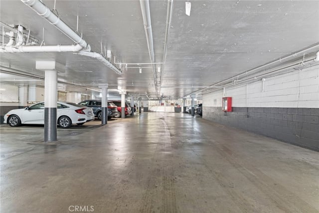 750 N Kings Road 111, West Hollywood, CA 90069 — photo 14 of 15
