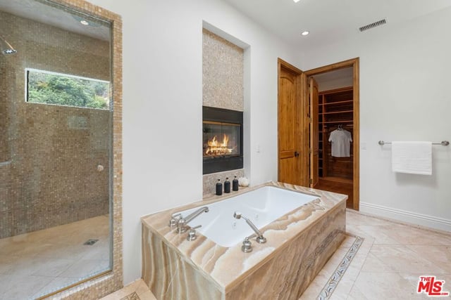 4099 Mandeville, Brentwood, CA 90049 — photo 19 of 51