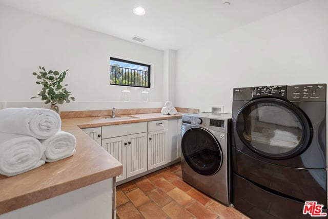 4099 Mandeville, Brentwood, CA 90049 — photo 32 of 51