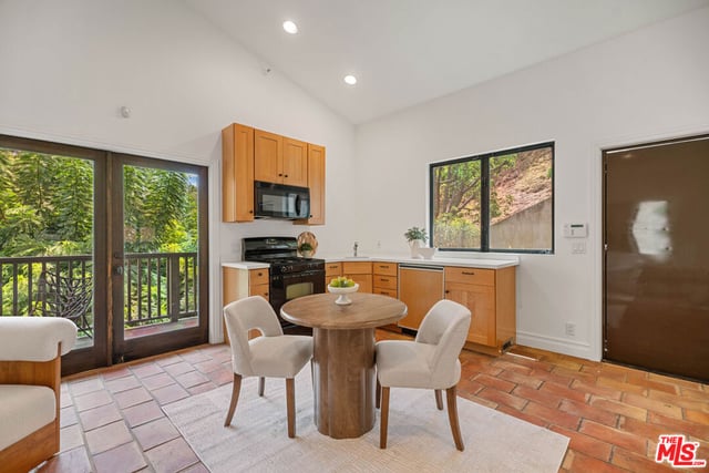 4099 Mandeville, Brentwood, CA 90049 — photo 43 of 51