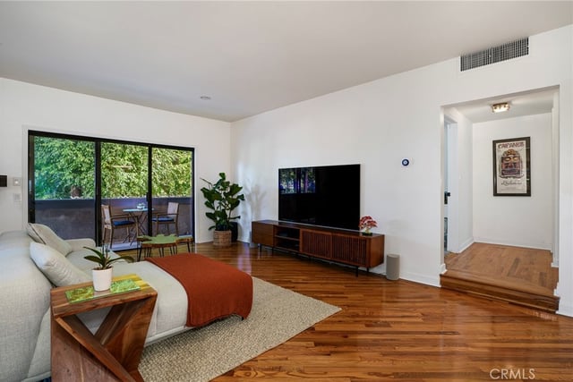 2307 Fox Hills 105, Los Angeles, CA 90064 — photo 7 of 34