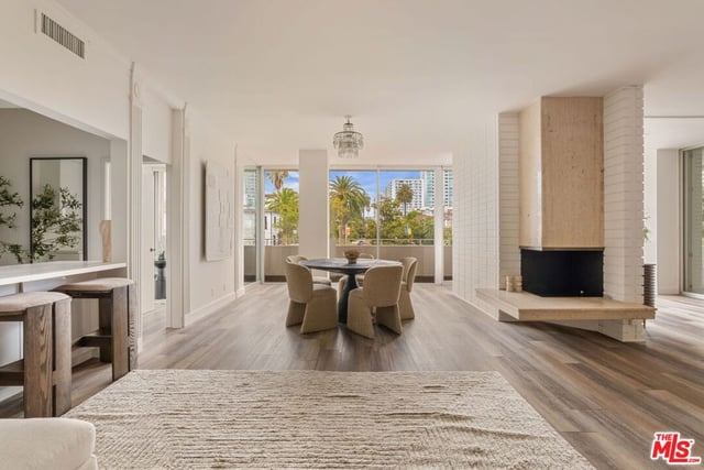1333 S Beverly Glen Boulevard 405, Los Angeles, CA 90024 — photo 3 of 20