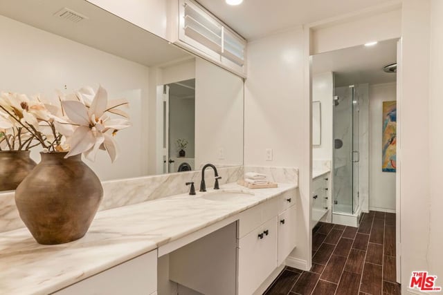 1333 S Beverly Glen Boulevard 405, Los Angeles, CA 90024 — photo 9 of 20