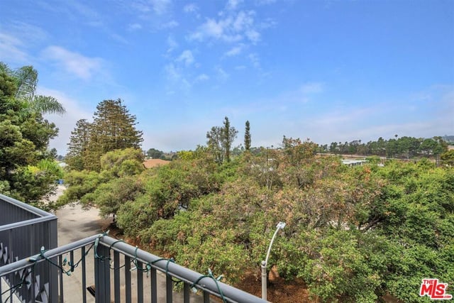 15510 W Sunset Boulevard 304, Los Angeles, CA 90272 — photo 7 of 23