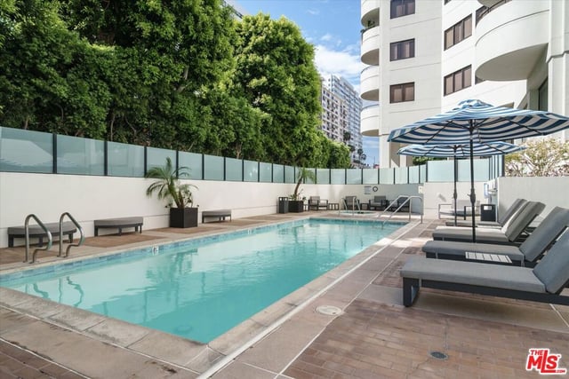 10560 Wilshire Boulevard 2003, Los Angeles, CA 90024 — photo 29 of 38