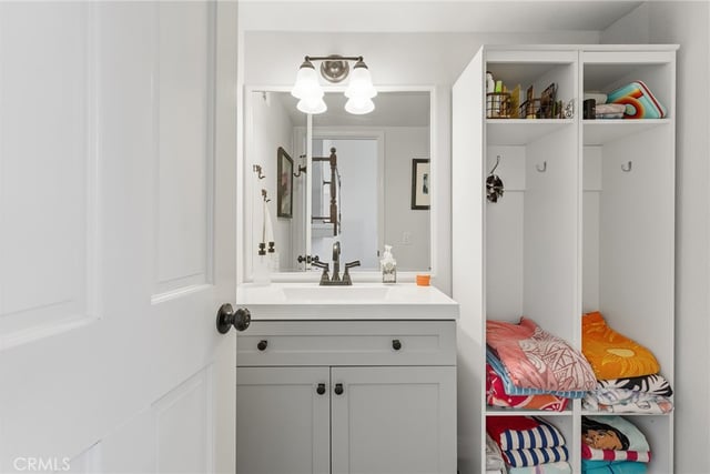29534 Meadowmist Way, Agoura Hills, CA 91301 — photo 33 of 54