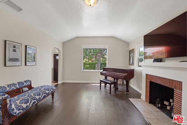 1978 S Holt Avenue, Los Angeles, CA 90034 — photo 28 of 34